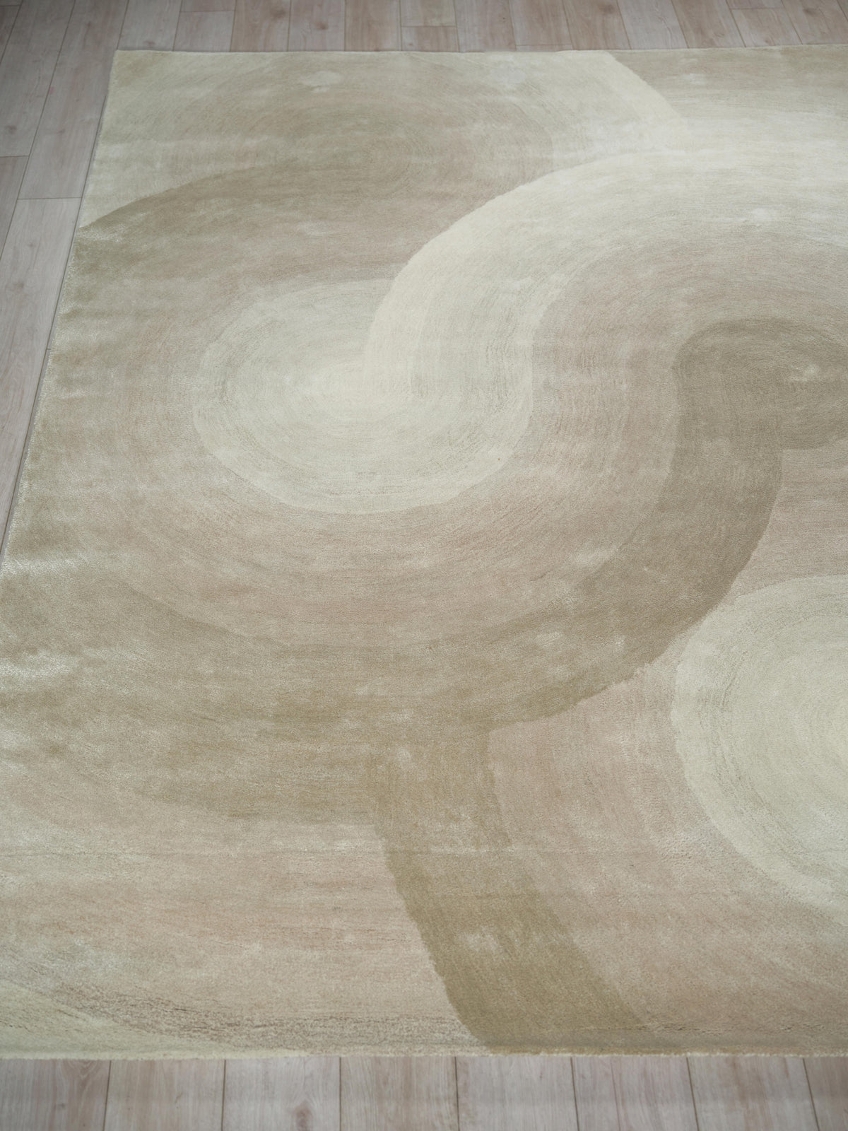 Exquisite Rugs Mitomo Hand Tufted Wool/Bamboo Silk in 7275 Pearl 10' x 14' Area Rug