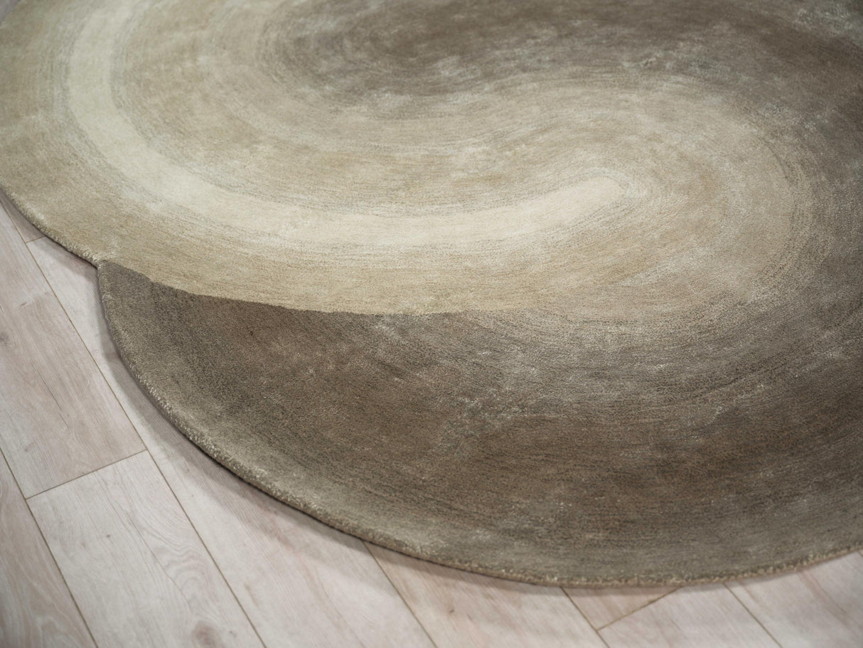 Exquisite Rugs Mitomo Hand Tufted Wool/Bamboo Silk in 7280 Taupe 7' x 5' Area Rug