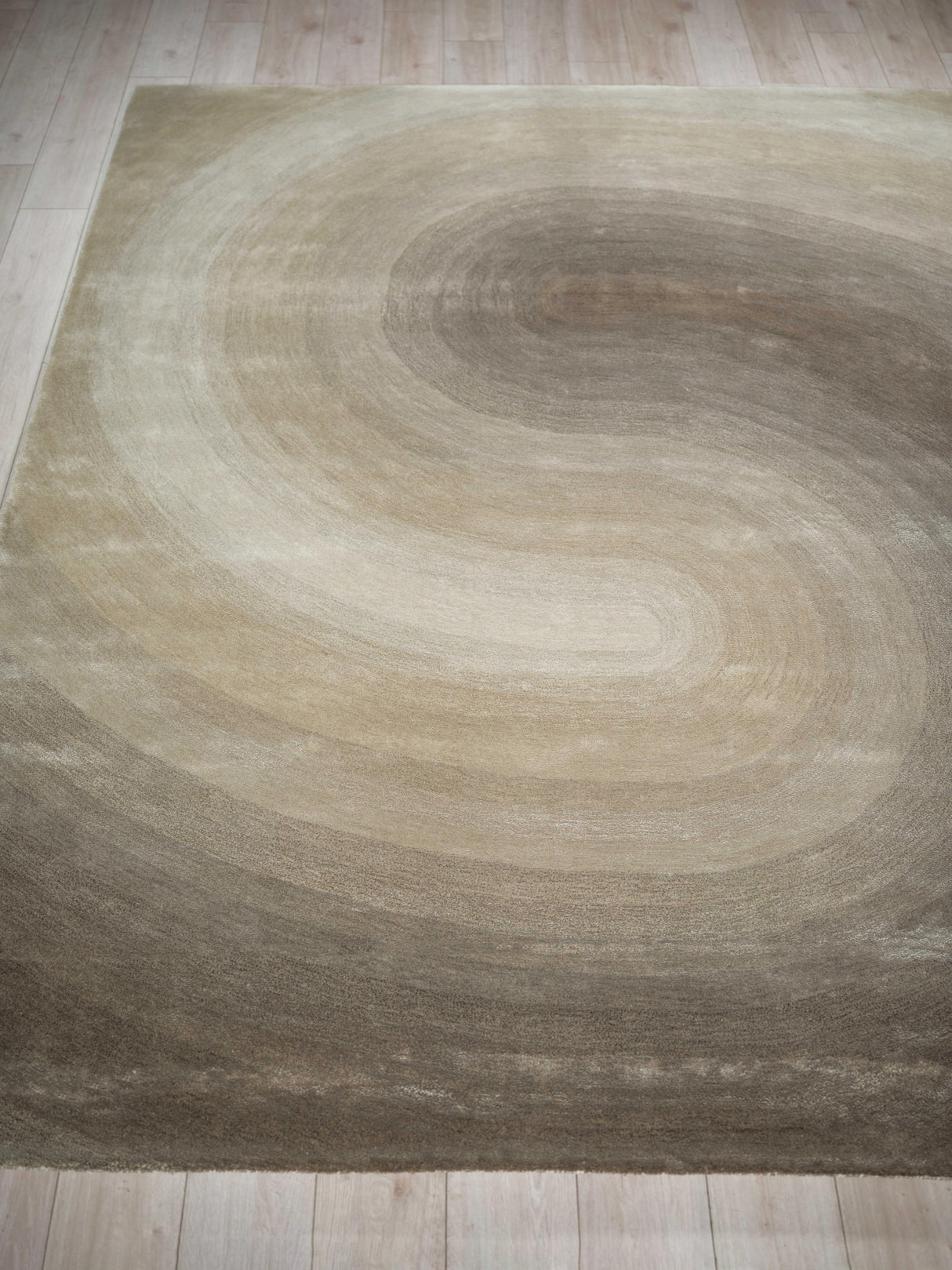 Exquisite Rugs Mitomo Hand Tufted Wool/Bamboo Silk in 7280 Taupe 9' x 12' Area Rug