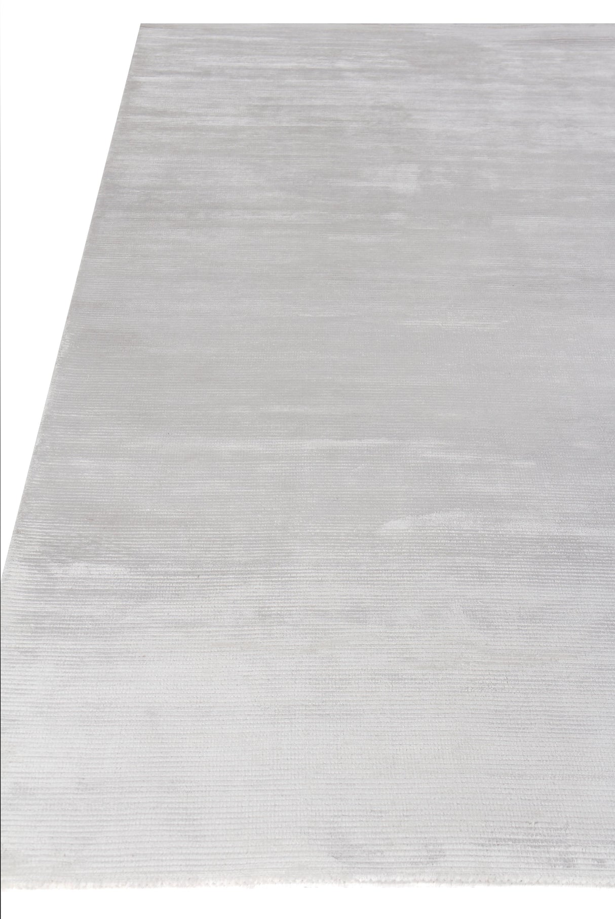Exquisite Rugs Dove Hand Loomed Viscose in 9414 White 6' x 9' Area Rug