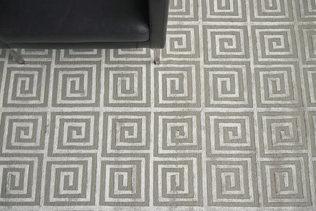 Exquisite Rugs Greek Key Hand Knotted Wool/Viscose in 9419 Silver 6' x 9' Area Rug