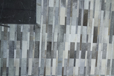 Exquisite Rugs Natural Hide Hand-stitched Leather Hide 9785 Gray 8' x 10' Area Rug