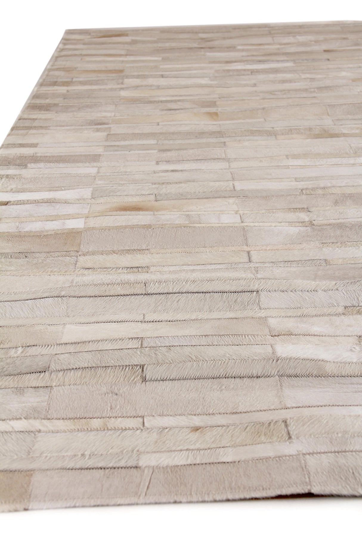 Exquisite Rugs Natural Hide Handmade Leather Hide in 9823 Ivory/Beige/Multi 8' x 10' Area Rug