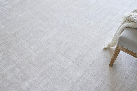 Exquisite Rugs Purity Hand-loomed Bamboo Silk 9913 Ivory 6' x 9' Area Rug