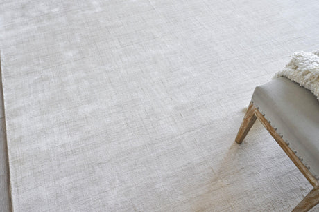 Exquisite Rugs Purity Hand-loomed Bamboo Silk 9913 Ivory 6' x 9' Area Rug