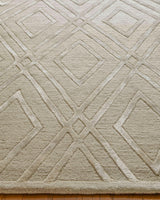 Exquisite Rugs Metro Velvet Hand Knotted Wool/Viscose in 9959 Light Beige 8' x 10' Area Rug