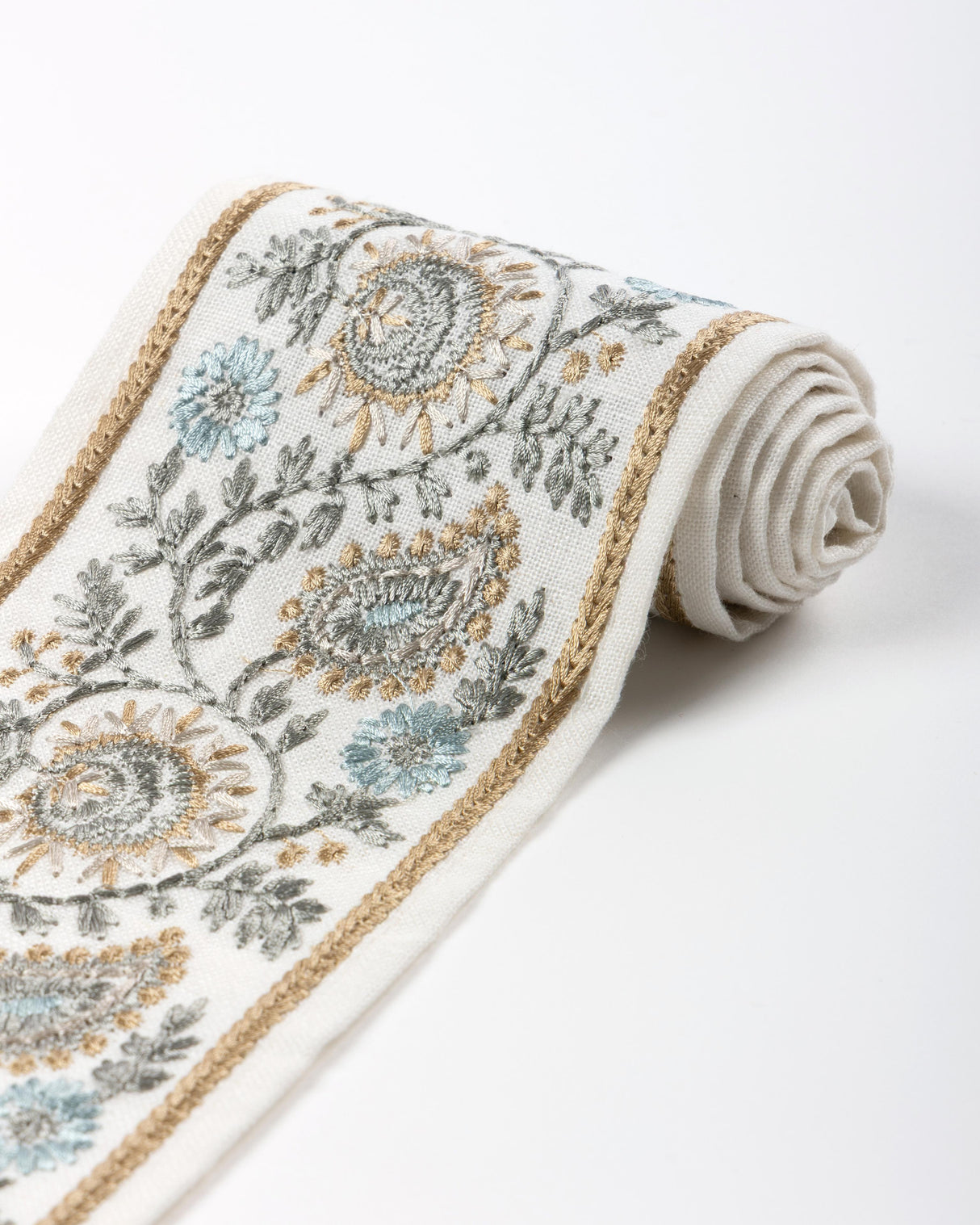 Lee Jofa BREMHILL EMB TAPE STRAW Trim