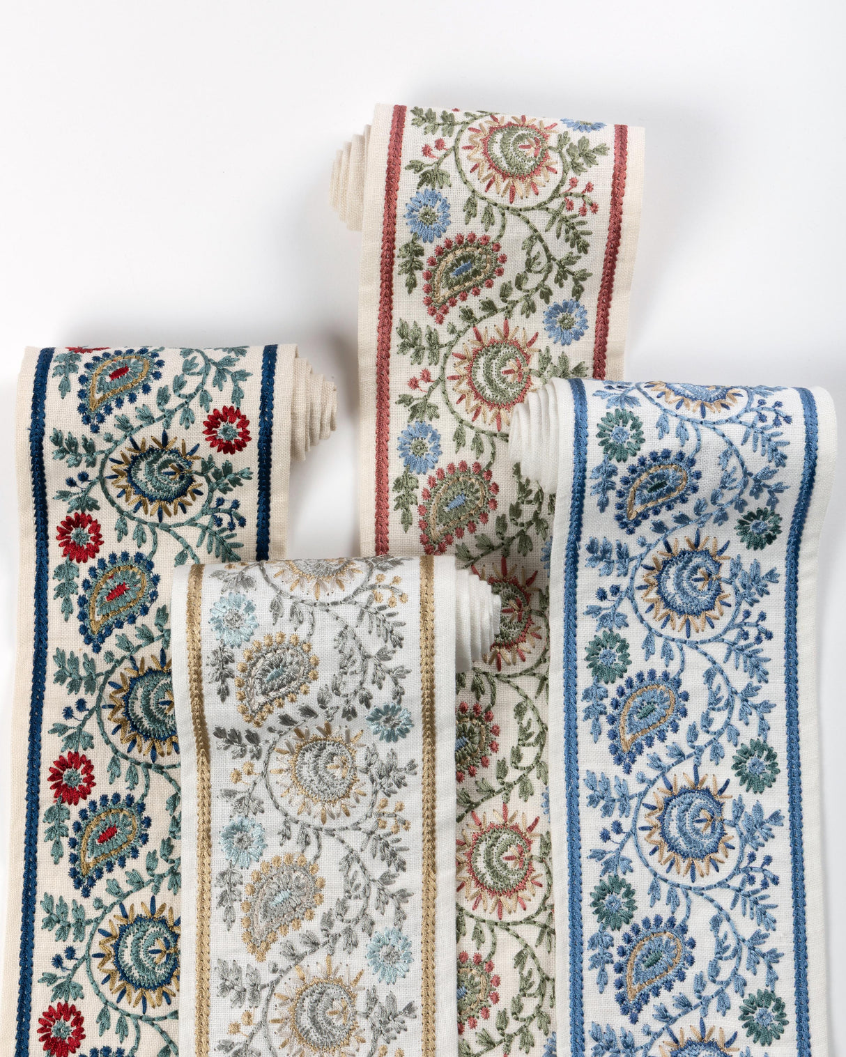 Lee Jofa BREMHILL EMB TAPE STRAW Trim