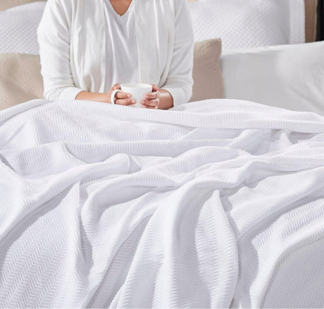 Orchids Lux Riviera Geomatric White 110 X 96 Blanket