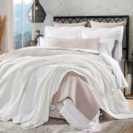 Orchids Lux Newpor Geomatric Off-White 94 X 96 Blanket