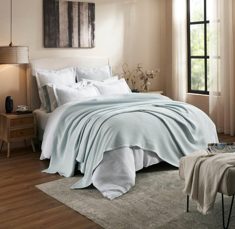 Orchids Lux Newpor Geomatric Blue 110 X 96 Blanket