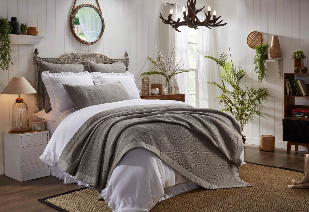Orchids Lux Laela Stripes Pewter 110 X 96 Coverlet