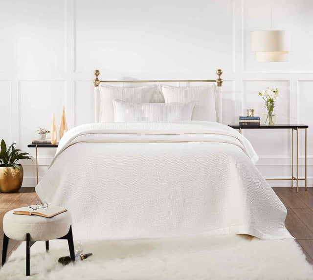 Orchids Lux Lucy Stitching Pearl 110 X 96 Coverlet