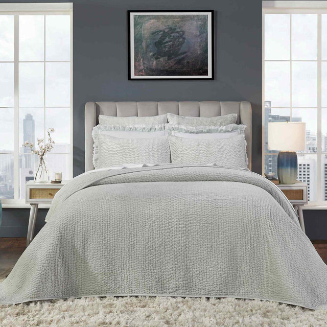 Orchids Lux Laguna Channel Ice Mint 110 X 96 Coverlet