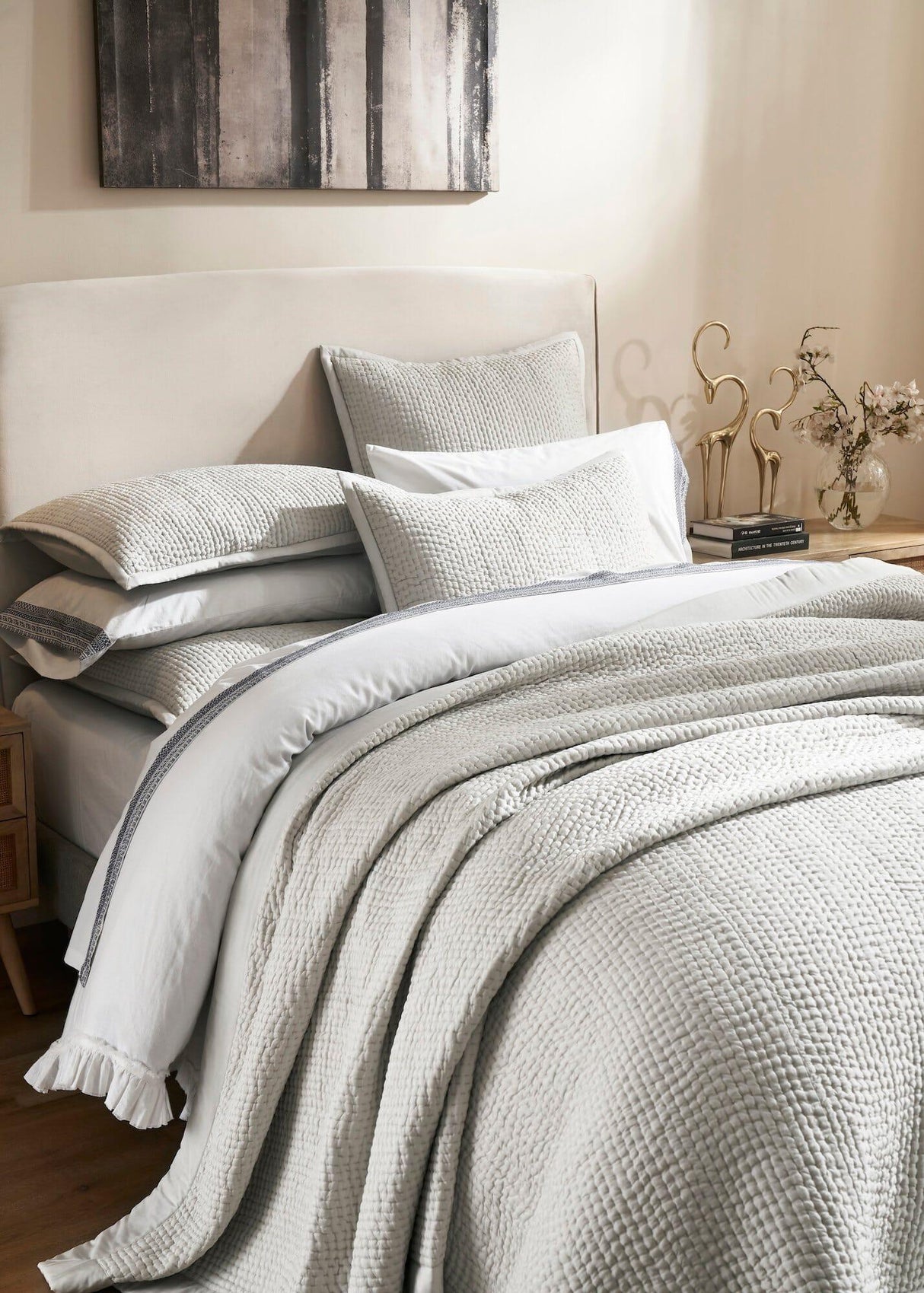 Orchids Lux Lucy Stitching Mist 110 X 96 Coverlet
