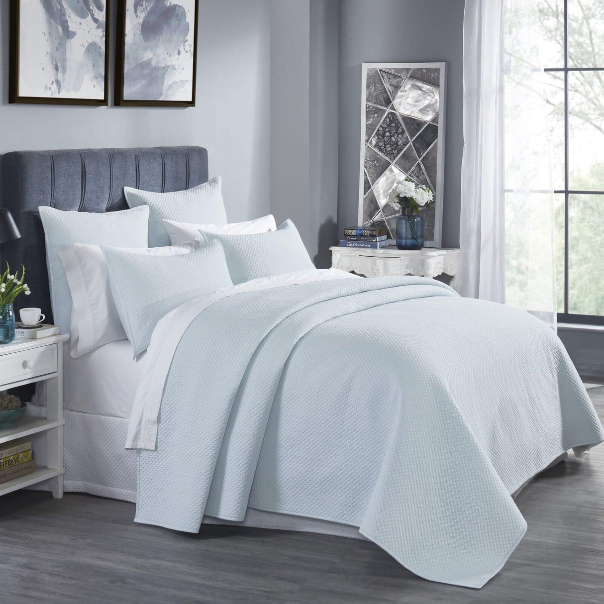 Orchids Lux Velentina Geomatric Blue 110 X 96 Coverlet