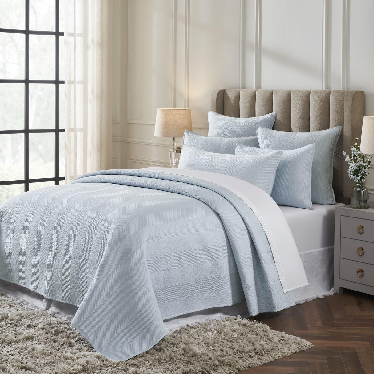 Orchids Lux Athena Chevron Blue 94 X 96 Coverlet