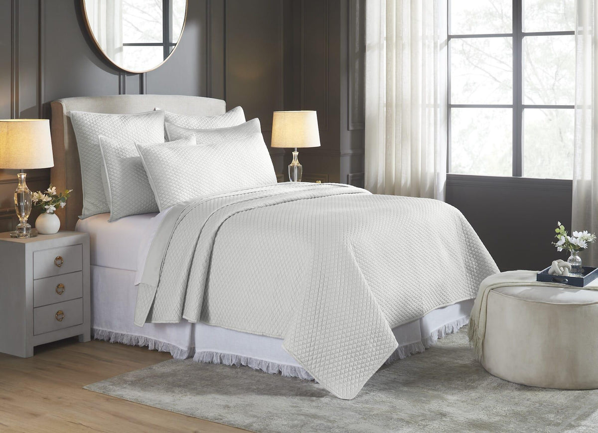 Orchids Lux Merida Geomatric Mist 94 X 96 Quilted Coverlet