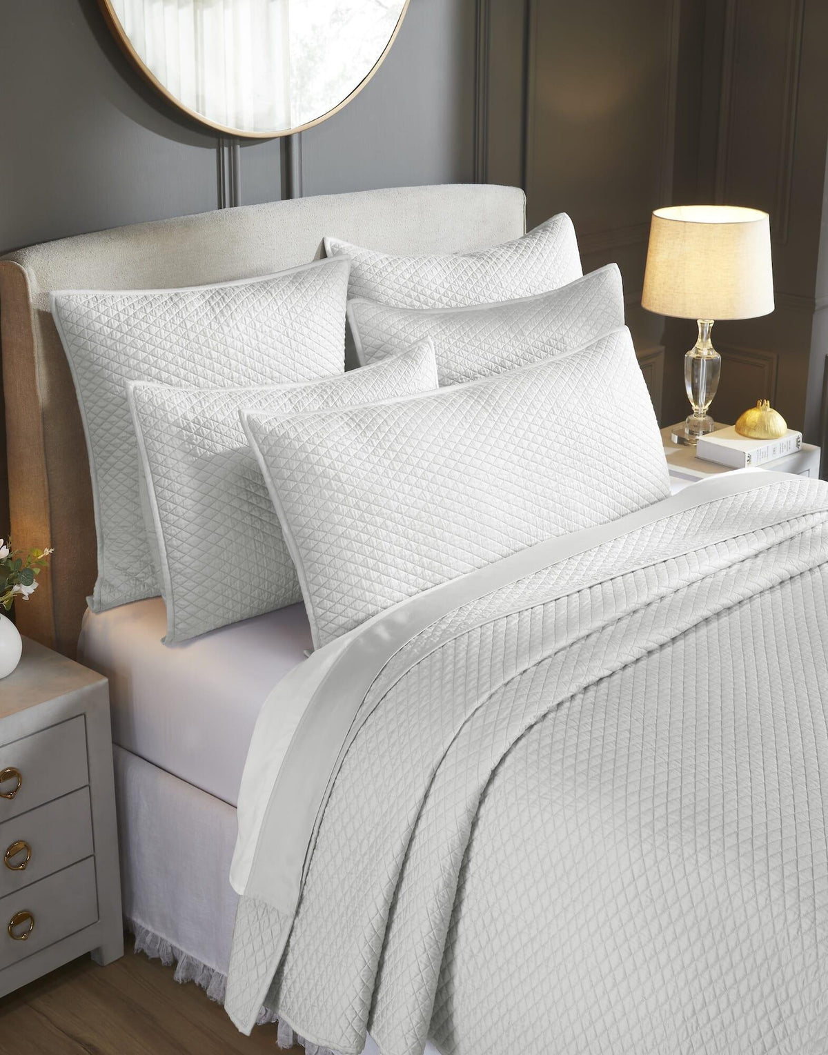 Orchids Lux Merida Geomatric Mist 94 X 96 Quilted Coverlet
