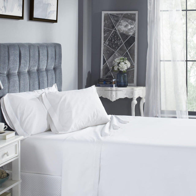 Orchids Lux Venice Solid Color & Pleated White 72 X 84 Sheet Set