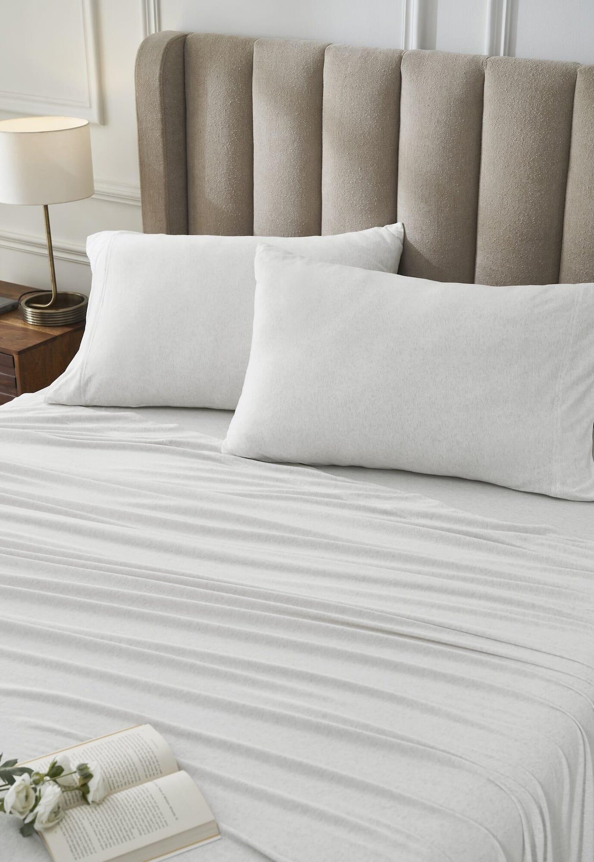 Orchids Lux Halston Solid Color Off White Melange 60 X 80 Sheet Set