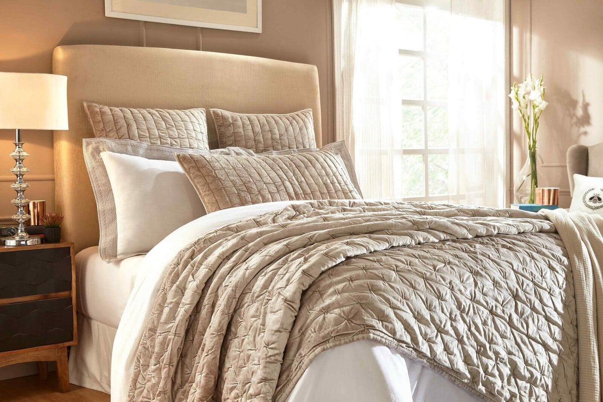 Orchids Lux Luna Stitch Champagne 94 X 96 Quilt