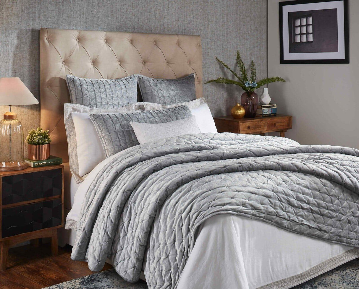 Orchids Lux Luna Stitch Splash 118 X 98 Quilt