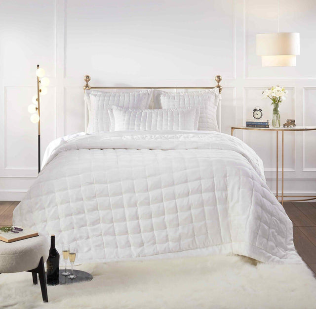 Orchids Lux Madison Stitch Pearl 110 X 96 Quilt