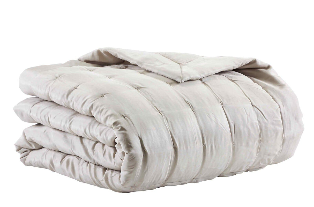 Orchids Lux Madison Stitch Oyster 110 X 96 Quilt