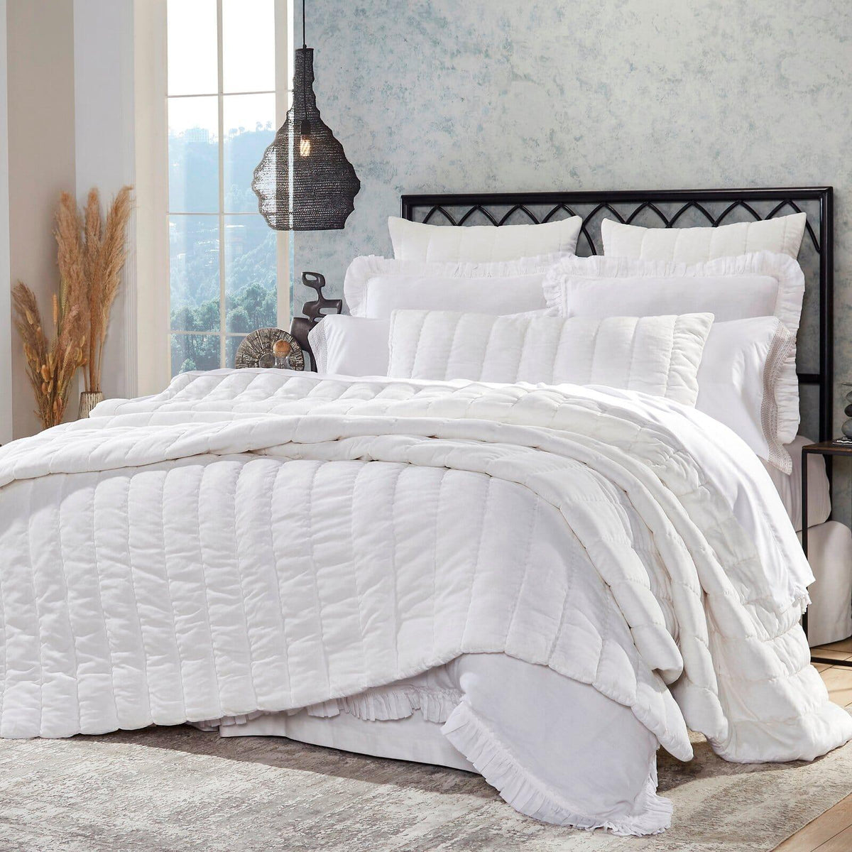 Orchids Lux Gatsby Channel Quilting White 94 X 96 Quilt
