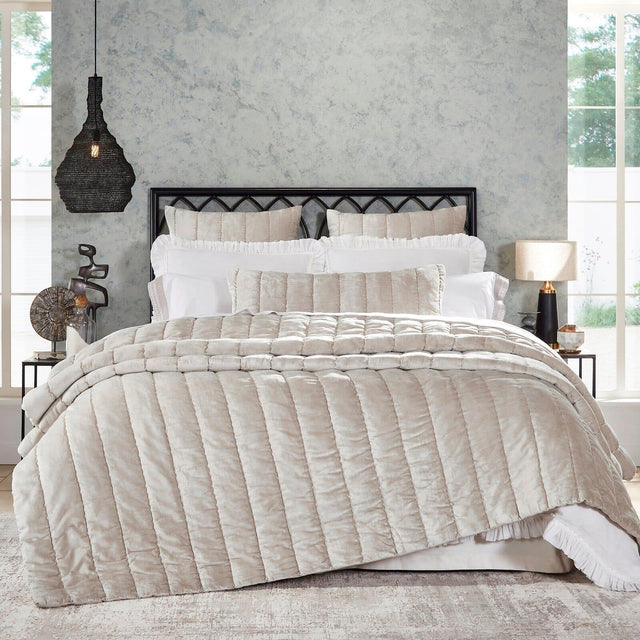 Orchids Lux Gatsby Channel Quilting Champagne 94 X 96 Quilt