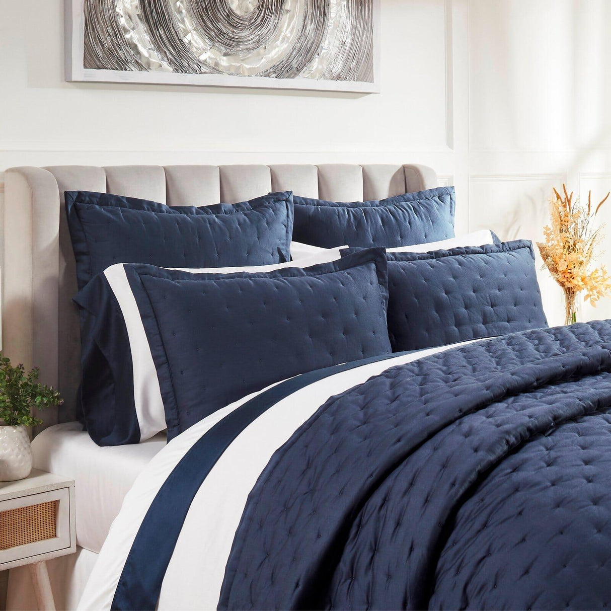 Orchids Lux Oscar Stitch Navy 110 X 96 Quilt