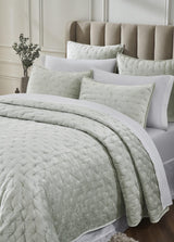 Orchids Lux Luna Stitch Ice Mint 110 X 96 Quilt