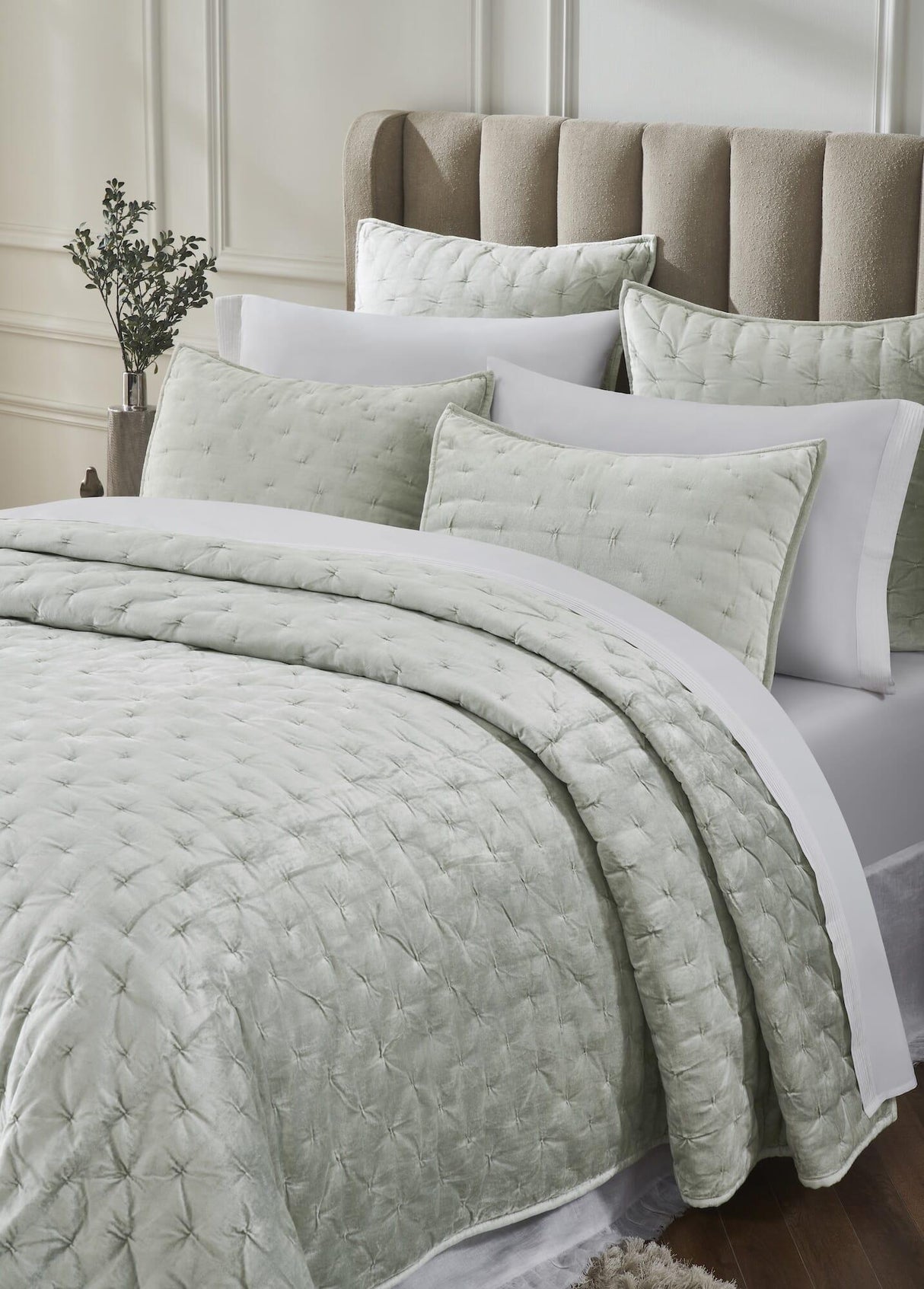 Orchids Lux Luna Stitch Ice Mint 94 X 96 Quilt