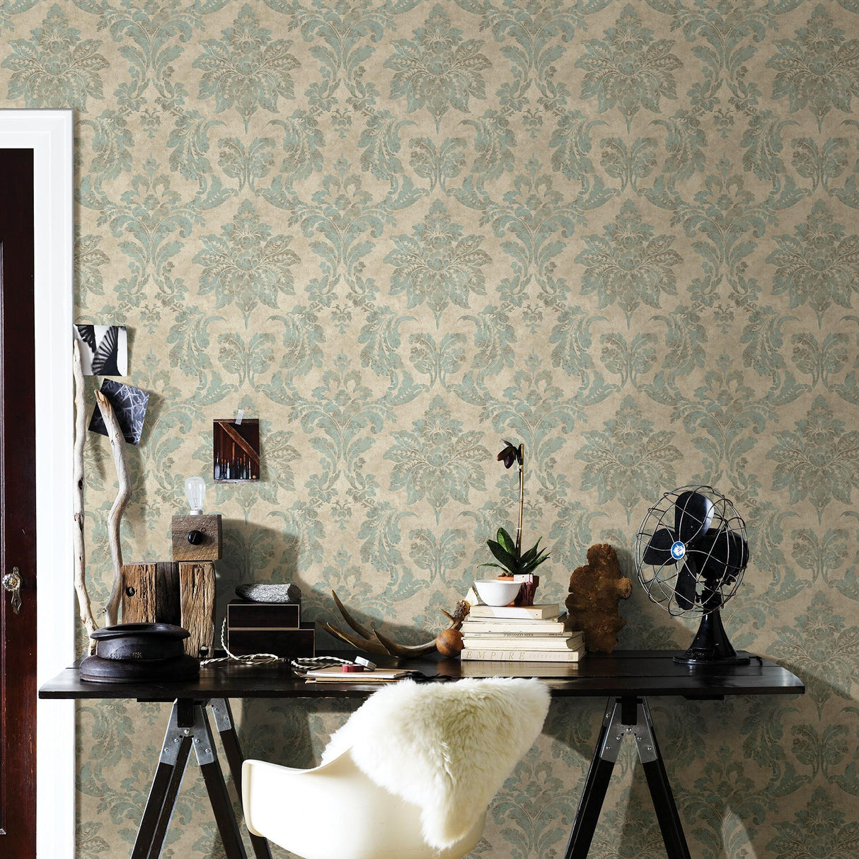 Brewster Home Fashions Chesapeake Manhattan Club 3114-003347 Turquoise Wallpaper