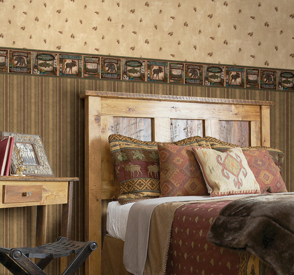 Brewster Home Fashions Chesapeake Echo Lake Lodge TLL49463 Sand Wallpaper