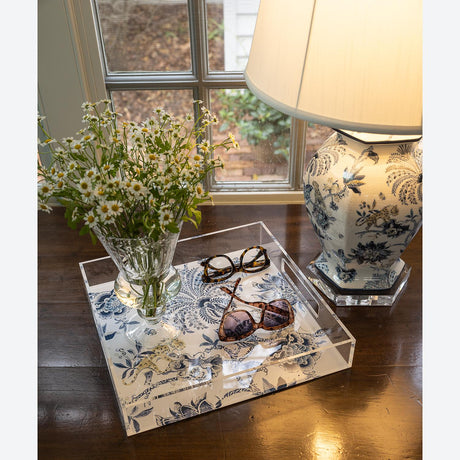 Williamsburg Braganza Blue Hex Lamp