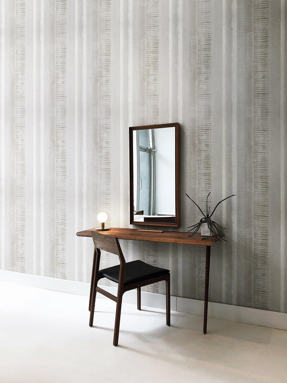 Galerie 64318 Adonea Hermes Silver Grey Wallpaper 64318 Silver Grey Wallpaper