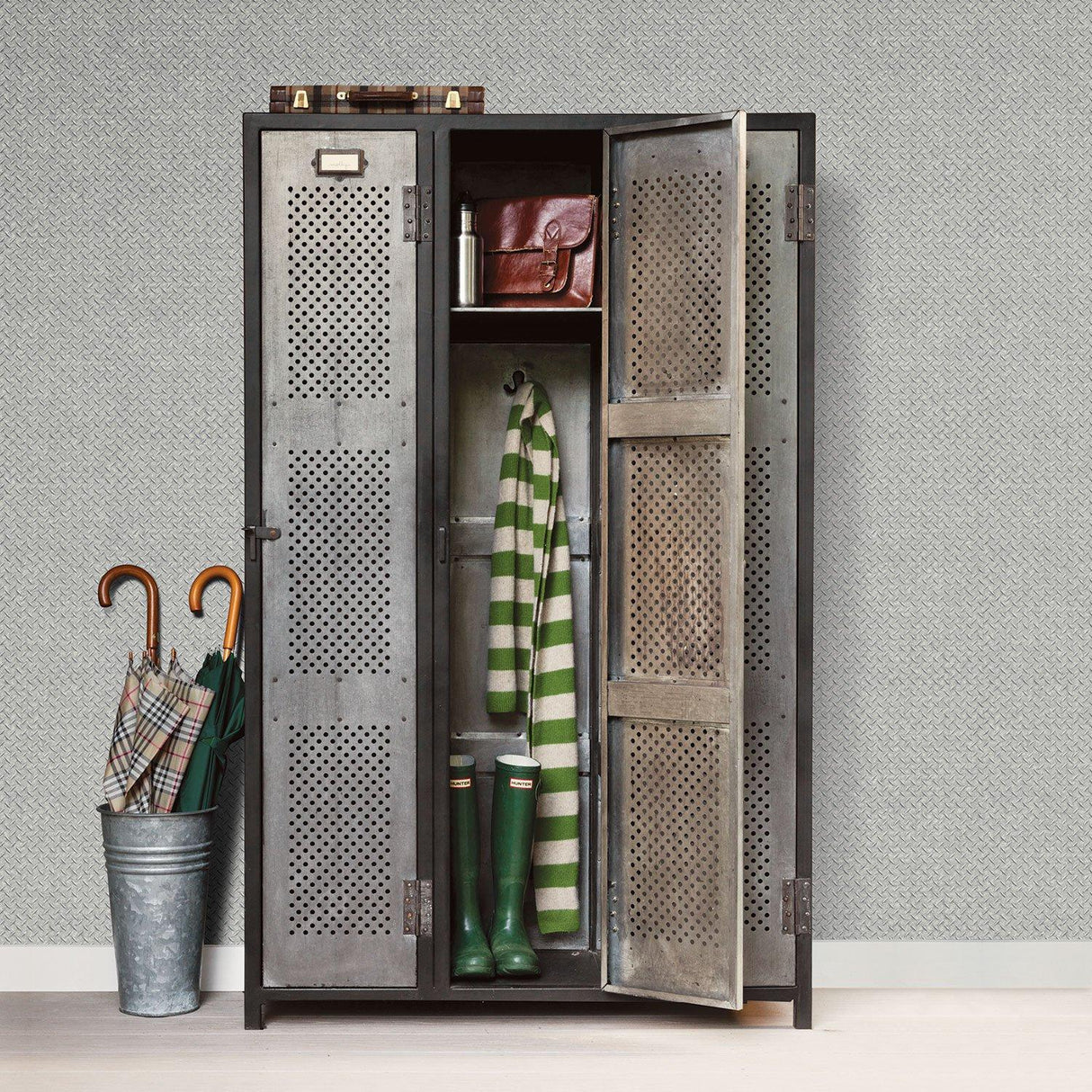 Galerie G45176 Nostalgie Diamond Plate Silver Grey Wallpaper G45176 Silver Grey Wallpaper