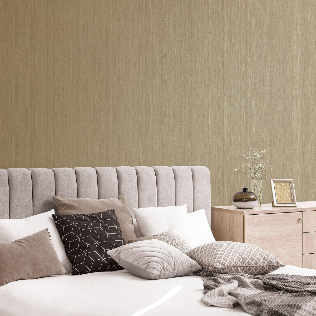 Galerie G67688 Special FX 2 Vertical Textile Gold Wallpaper G67688 Gold Wallpaper