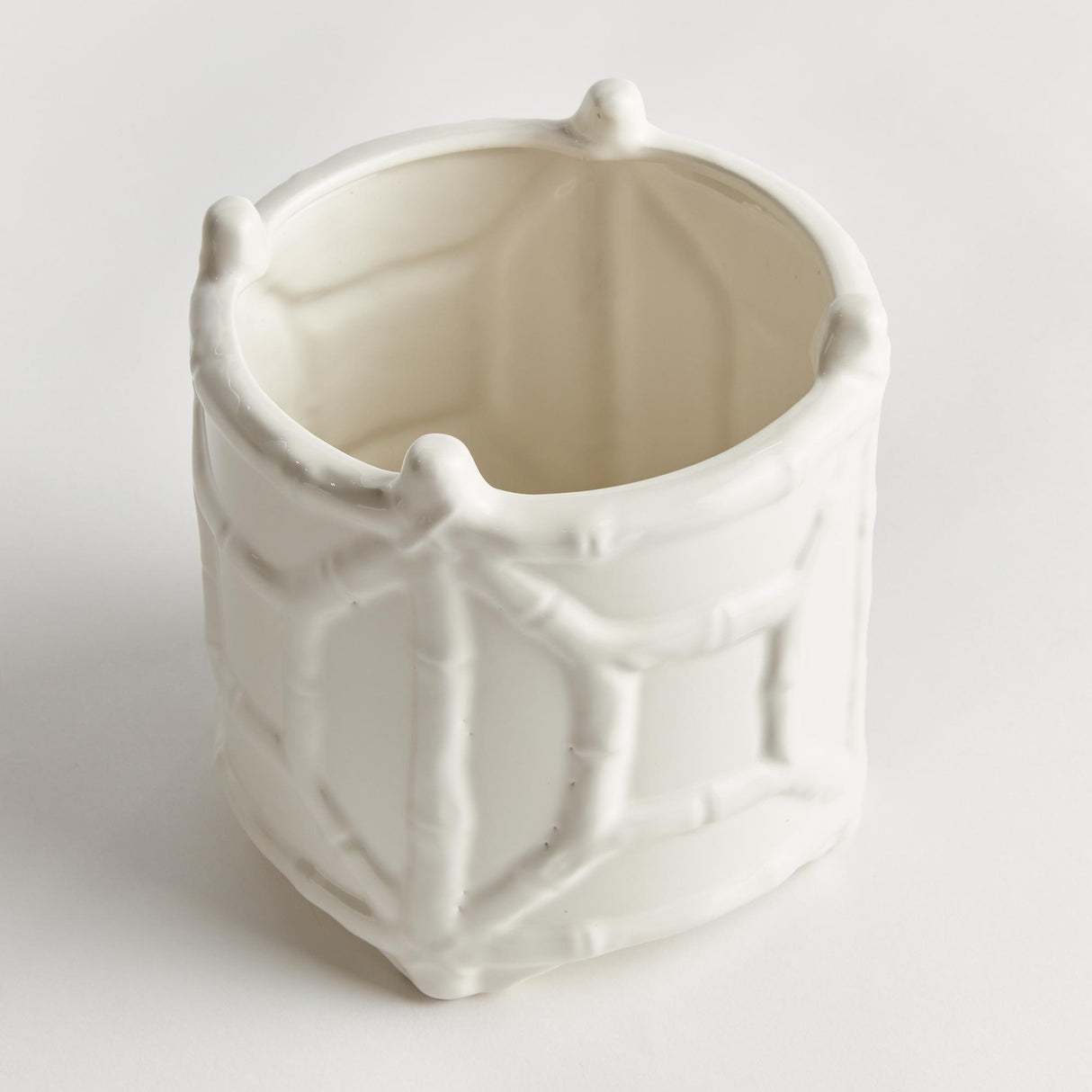 Napa White CHINOISERIE ROUND CACHEPOTLARGE