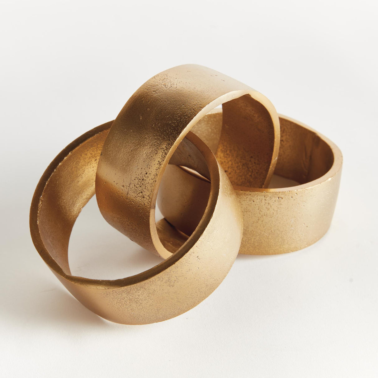 Napa Gold CORBIN ROUND CHAIN SCULPTURE