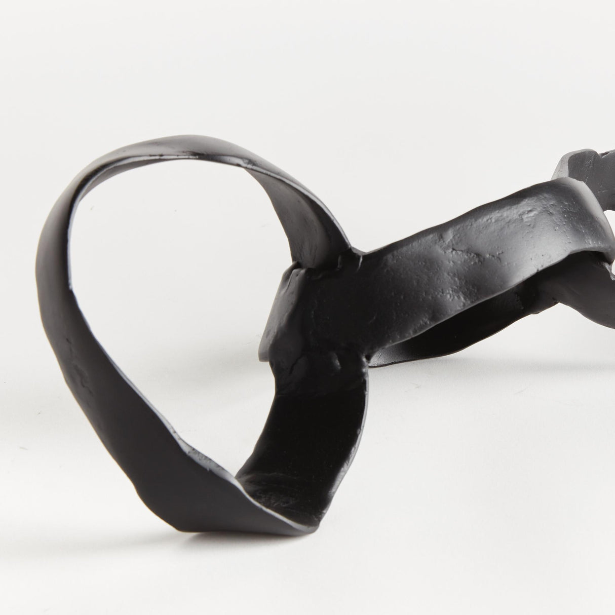 Napa Black AIDEN SCULPTURE