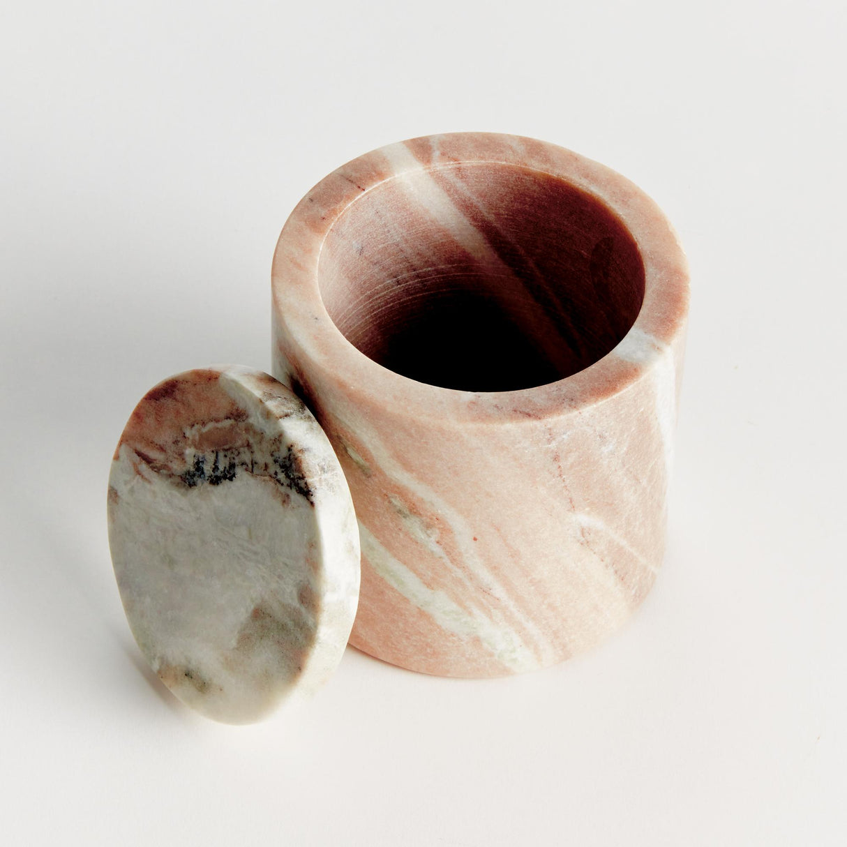 Napa Brown/white JAQUELINE ROUND LIDDED BOX SHORT