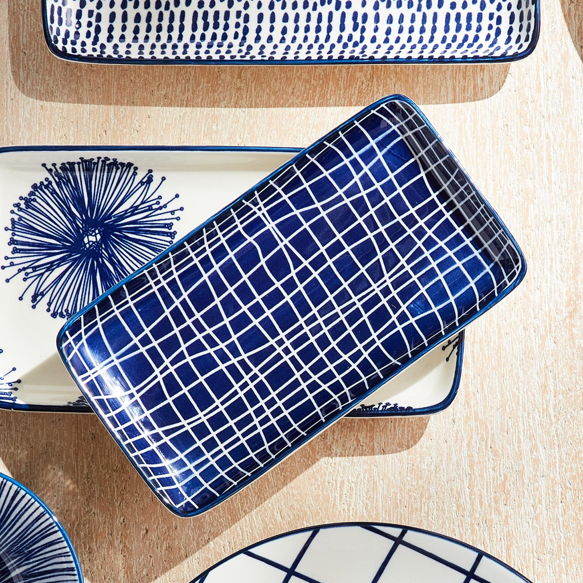 Napa Dark Blue/white STRIA 7" TRAYS, SET OF 4