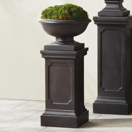Napa Antique Black FIBRECLAY CHAMBERS PEDESTAL SHORT