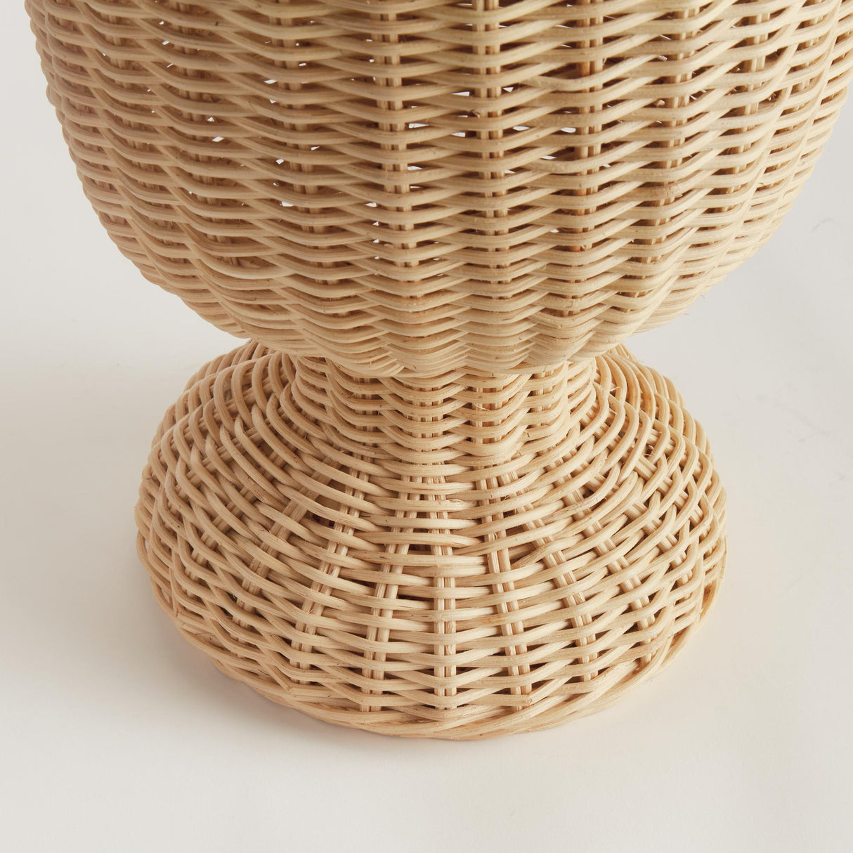 Napa Natural MYRA RATTAN SCALLOPED EDGE FOOTED URN