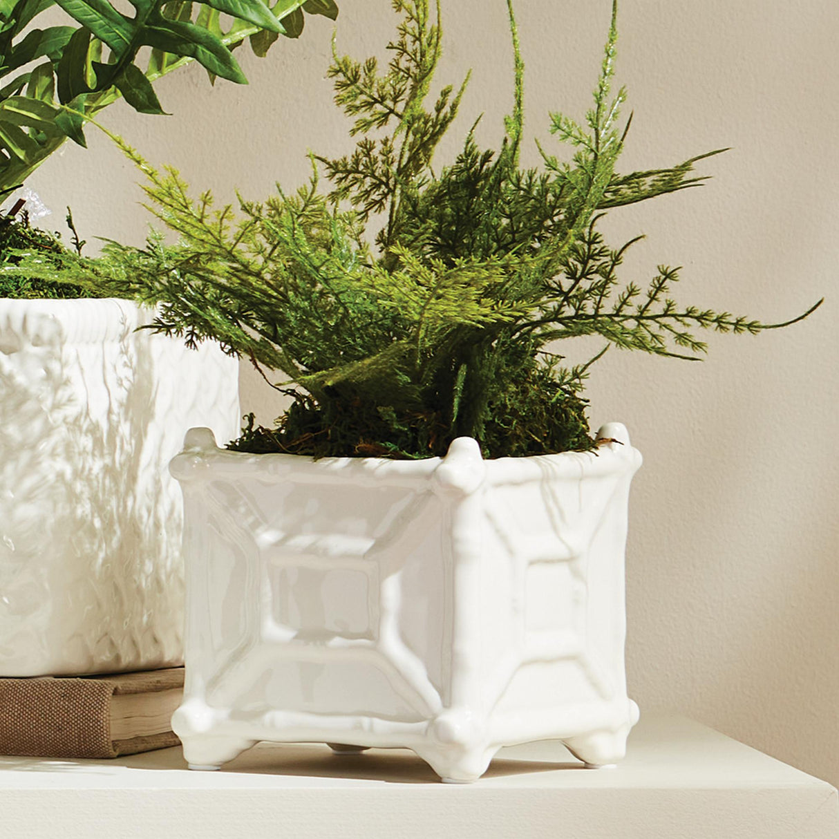 Napa White CHINOISERIE CACHEPOT SMALL