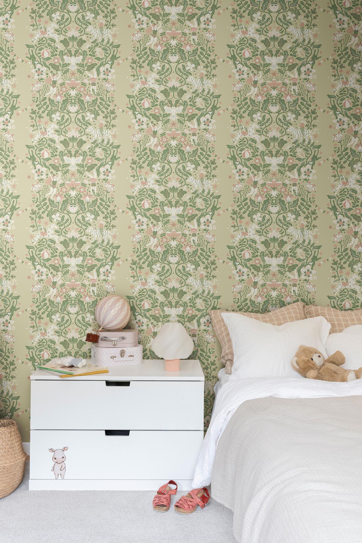 York Wallcoverings Cirkus Light Green Wallpaper