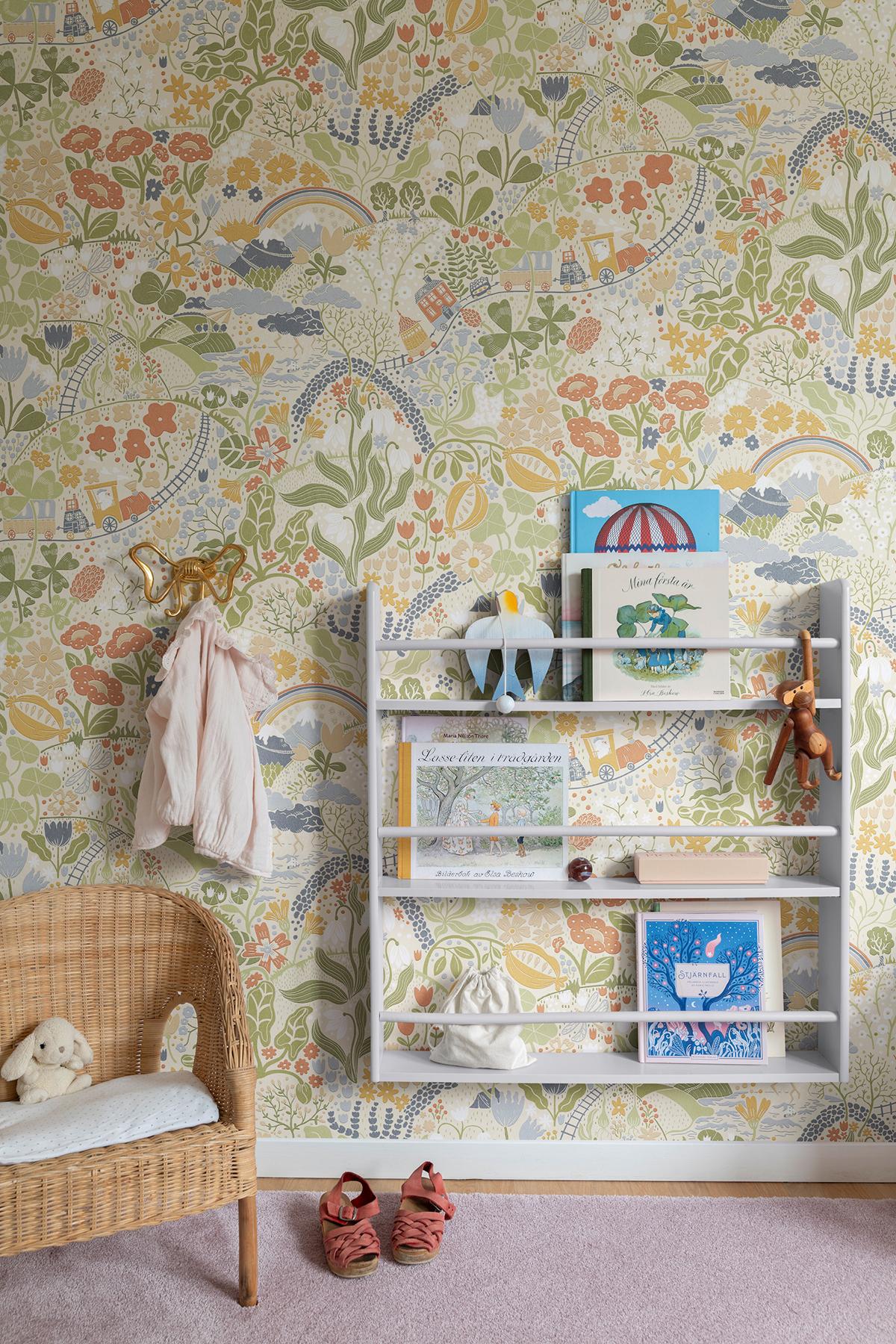 York Wallcoverings Taget Light Green Wallpaper